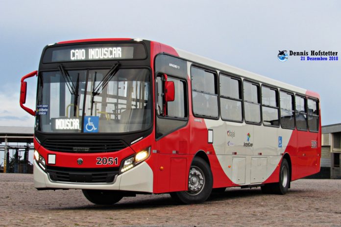  Itajaí e Onicamp Transportes renovam frota com dez novos ônibus
