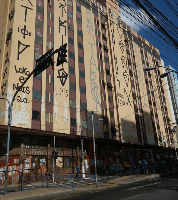  Prefeitura vai tomar posse do prédio do antigo Campinas Palace Hotel, abandonado desde 2014