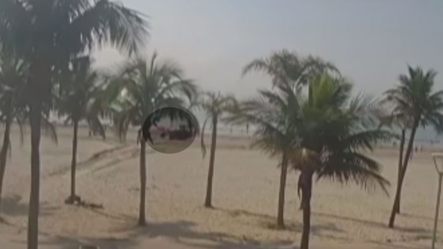  Trator de limpeza atropela e mata mulher que estava na areia de praia de São Vicente
