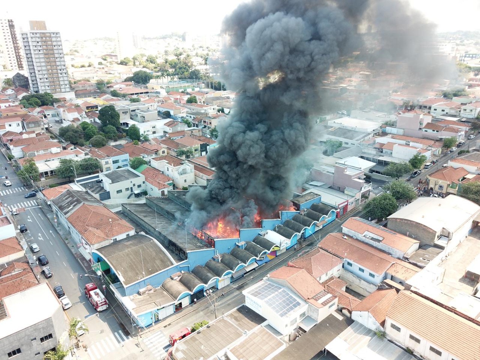  Incêndio destroi Mercado Municipal de Limeira