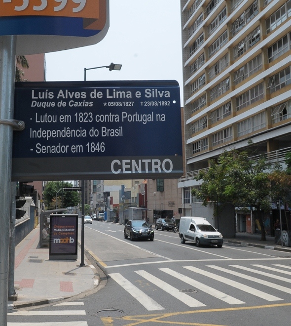  Placa com informação histórica de rua de Campinas está com dados errados