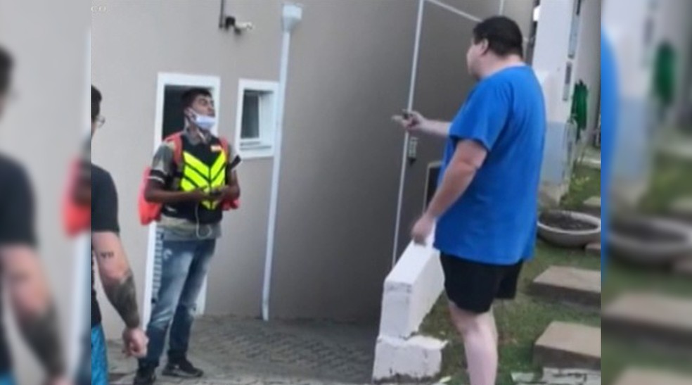  Morador de condomínio que humilhou motoboy em Valinhos é denunciado pelo Ministério Público