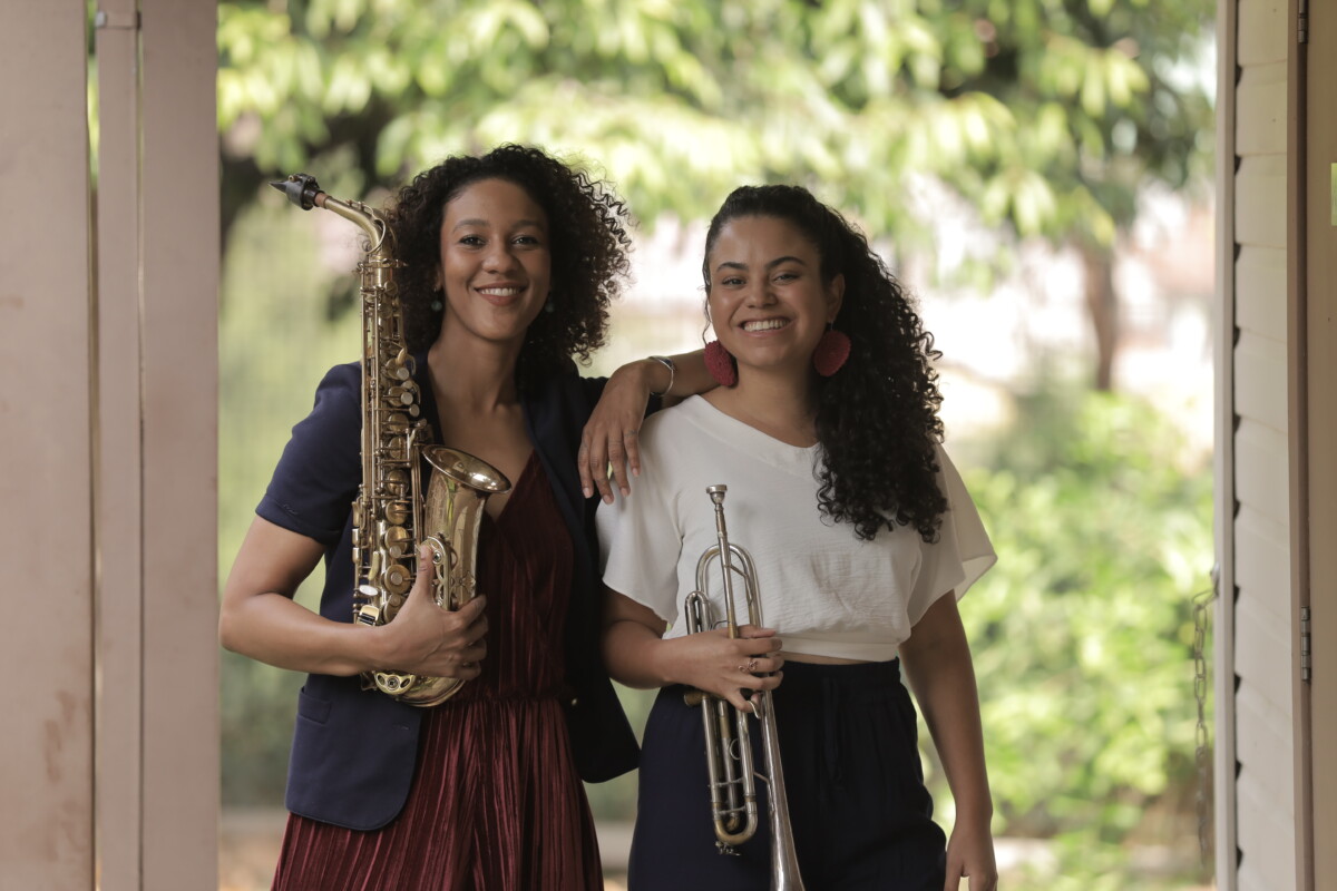 Professoras do Anelo fazem campanha para ir à festival na Itália