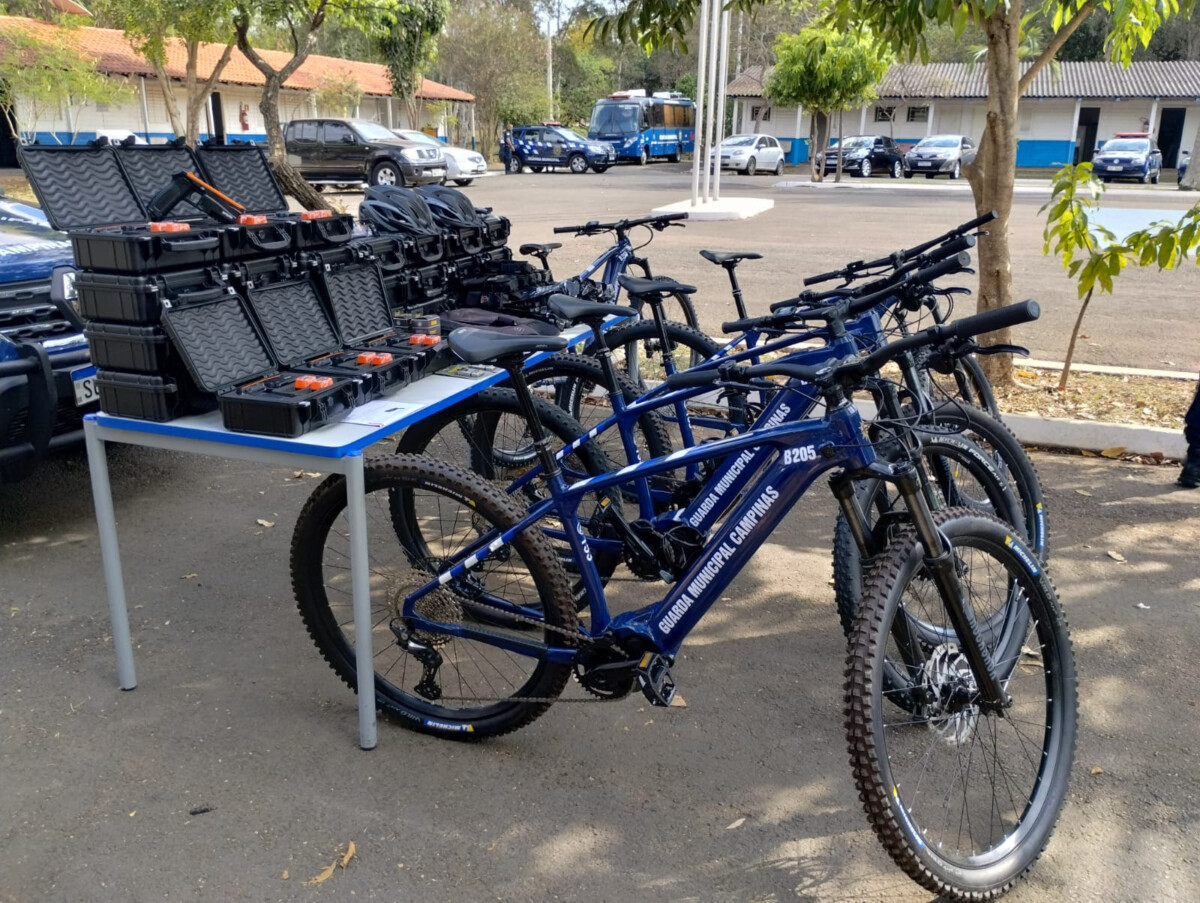 Guarda Municipal de Campinas recebe bicicletas elétricas para patrulha em trilhas