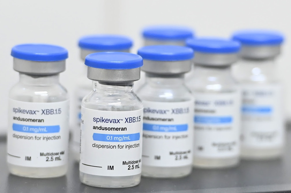 Campinas recebe 10 mil doses da vacina Spikevax contra a Covid-19