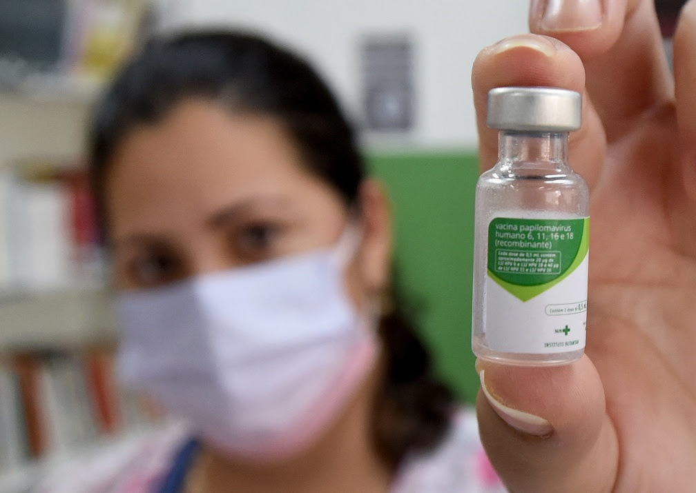 Prefeitura de Campinas faz ação em escolas para aplicar vacina contra HPV em jovens