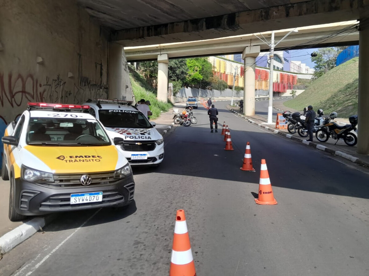 Apesar da lei ser antiga, ainda tem gente que é multada por andar sem cinto de segurança em Campinas