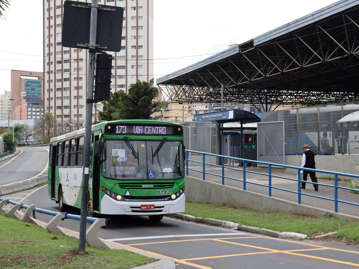 Linha de ônibus tem nova tabela horária a partir desta segunda, 14/10