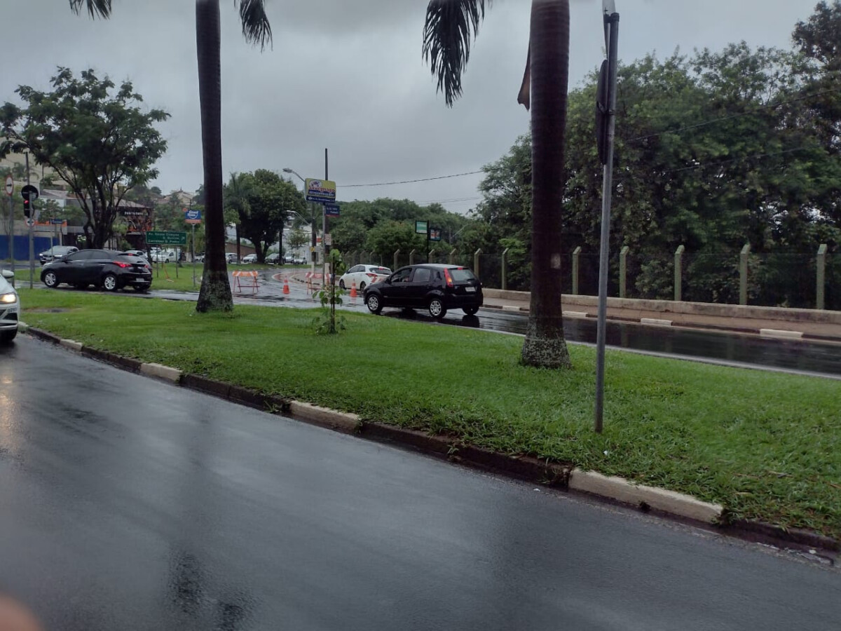 Chuva causa novos transtornos em Campinas