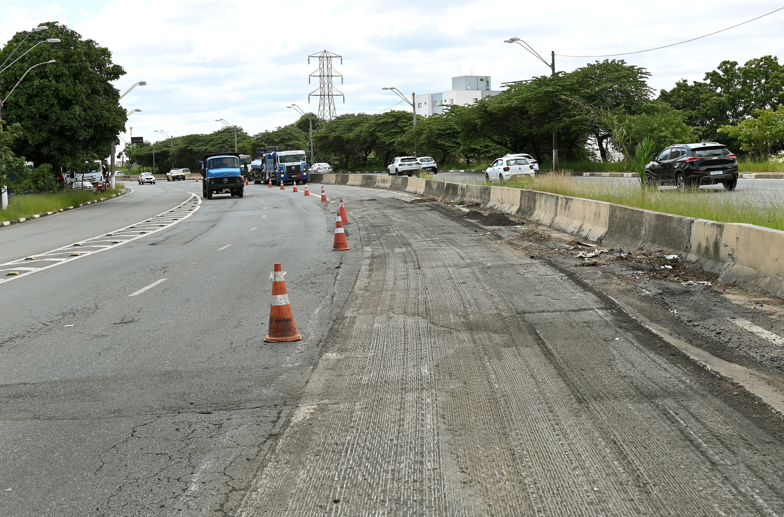 Prefeitura de Campinas começa reforma do asfalto do corredor da Avenida Lix da Cunha