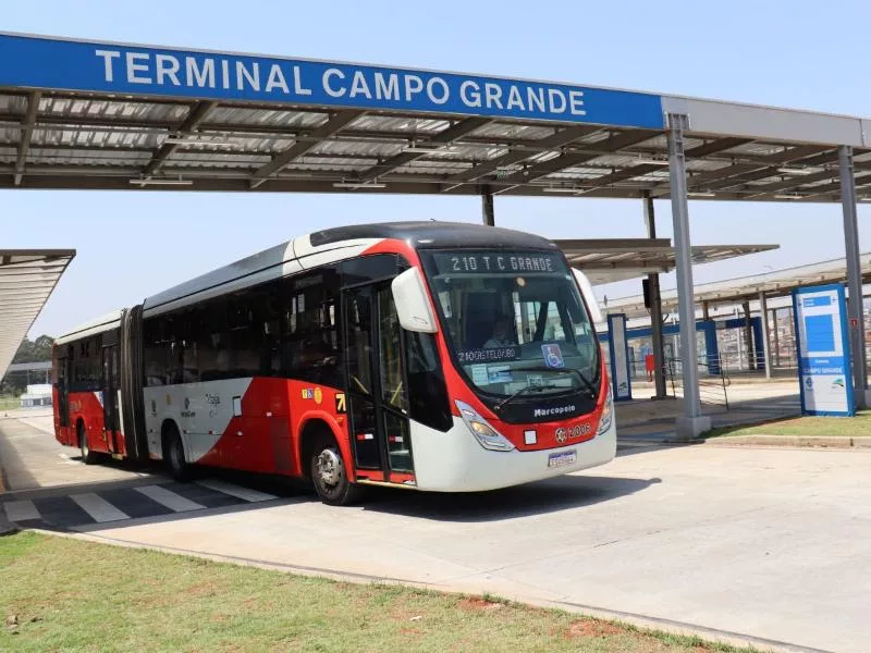 Emdec tenta empurrar culpa do transporte ruim em Campinas falando que aplica multas