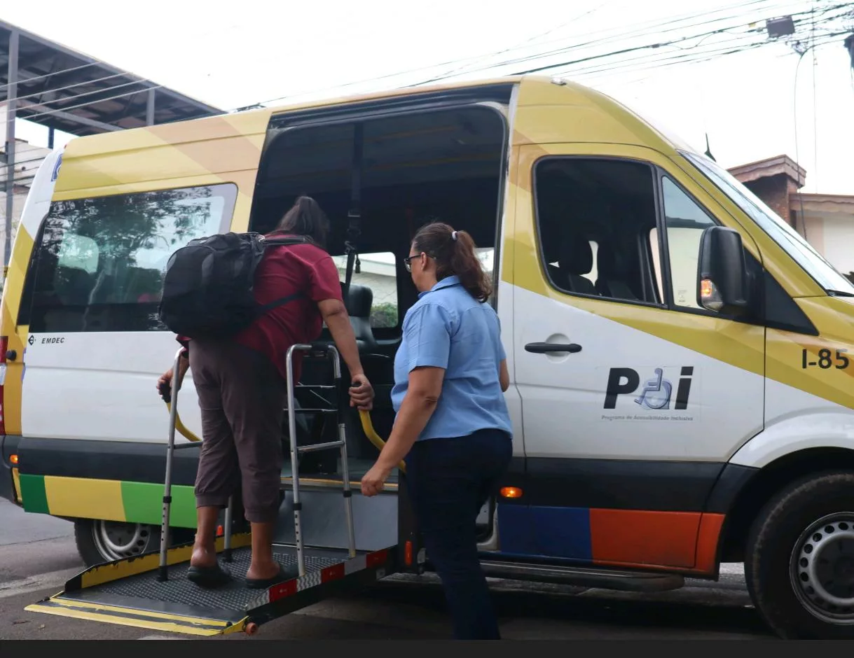 Maior parte do serviço de transporte com vans adaptadas em Campinas é de pessoas com mais de 60 anos