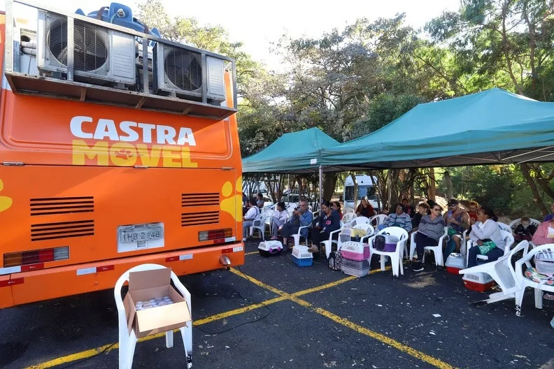 Região do Campo Grande recebe Castramóvel e abre inscrições para 42 bairros