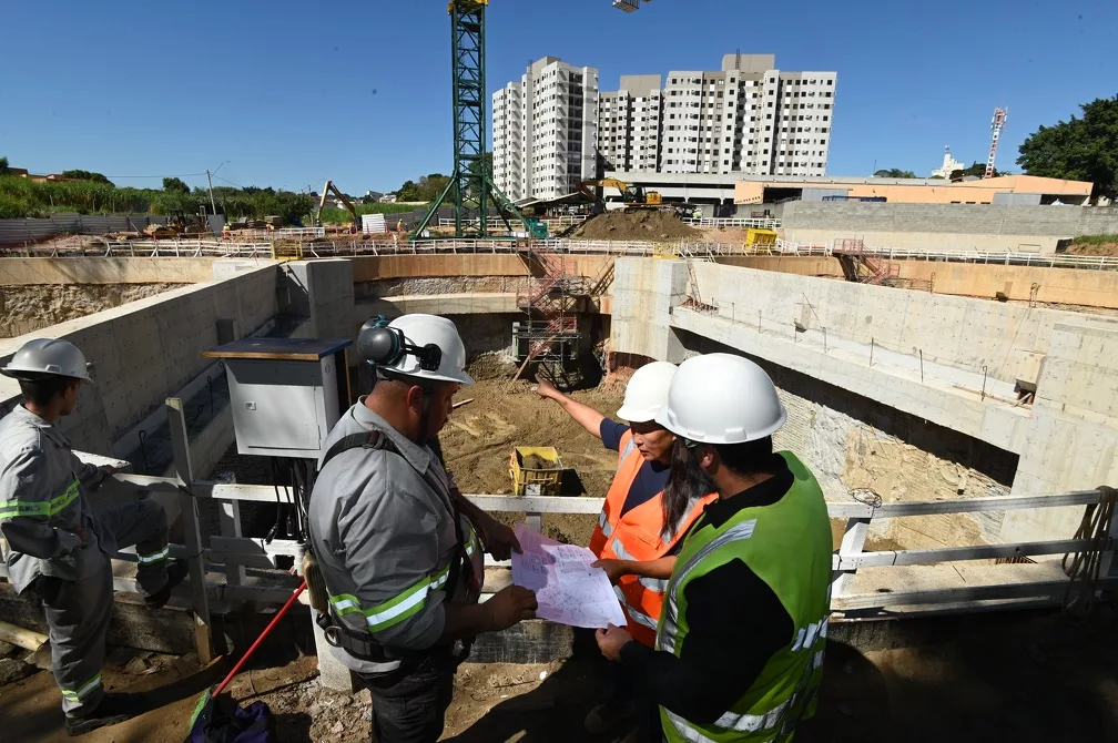 O “Método Barreiro”: do BRT eterno ao mergulho na Princesa